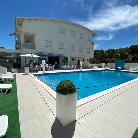 Elite Boutique Hotel Roseto Degli Abruzzi Esterno foto